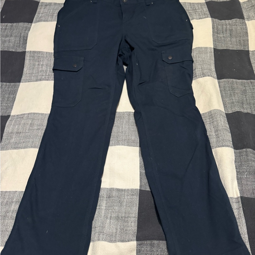 Duluth Trading Co Navy Cargo Pants